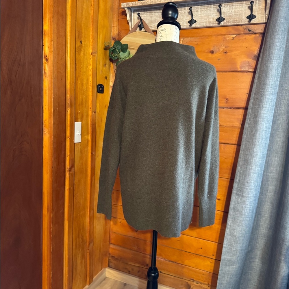 Nordstrom signature cashmere sweater